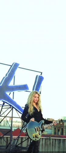 Perfume_Rock21_by_Shakira_Imagem_Promocional_02.jpg