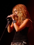 Shakira_SM588316033.jpg