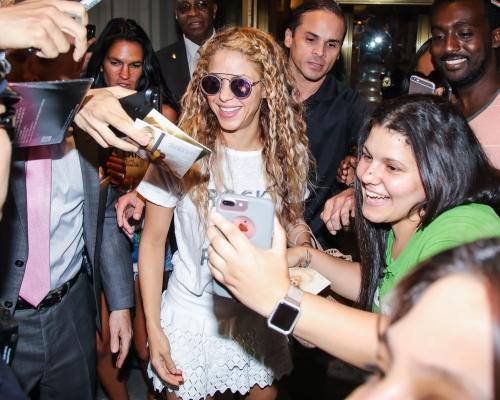 www_shakirabrasil_com~43.jpg