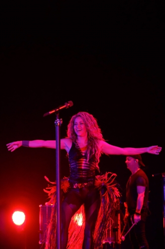 www_shakirabrasil_com~45.jpg