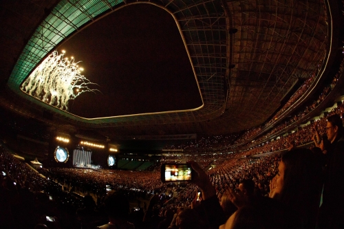 www_shakirabrasil_com~53.jpg