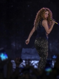 www_shakirabrasil_com~30.jpg
