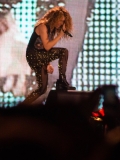 www_shakirabrasil_com~35.jpg