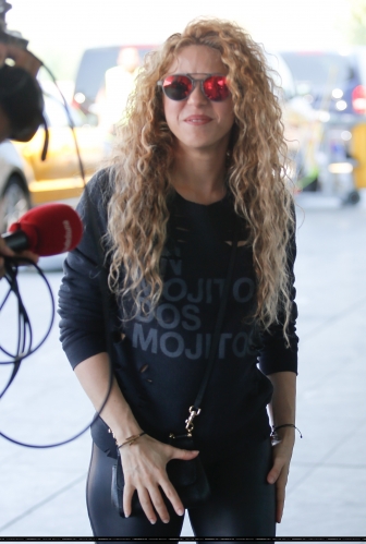www_shakirabrasil_com00002.jpg