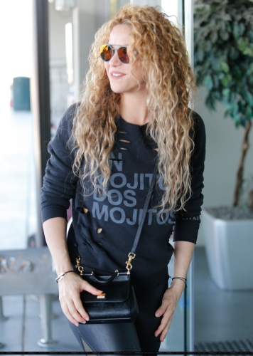 www_shakirabrasil_com00003.jpg