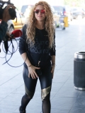 www_shakirabrasil_com00008.jpg