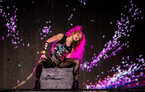 www_shakirabrasil_com00012.jpg