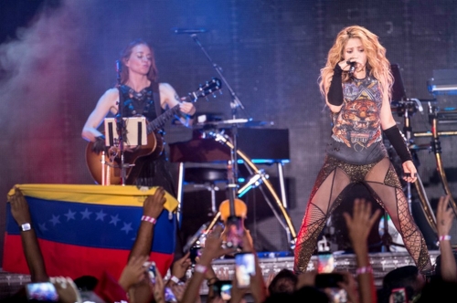 www_shakirabrasil_com00020.jpg