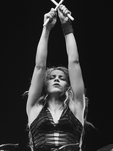www_shakirabrasil_com00023.jpg