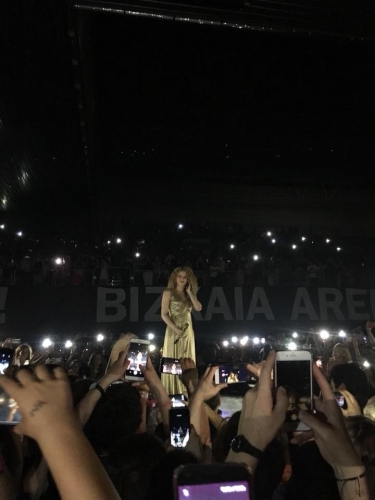 www_shakirabrasil_com00020.jpg