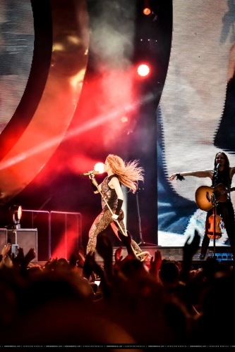 www_shakirabrasil_com00061.jpg