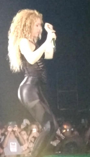 www_shakirabrasil_com00009.jpg
