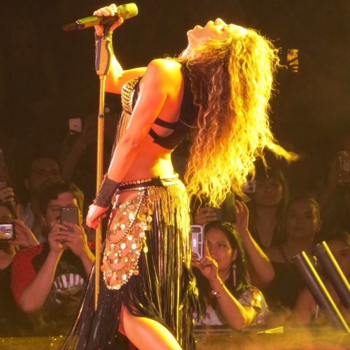 www_shakirabrasil_com000041.jpg