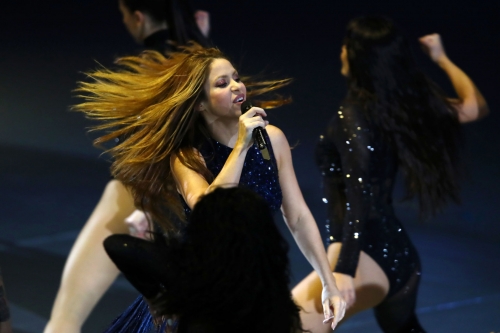 shakirabrasil_com~04.jpg