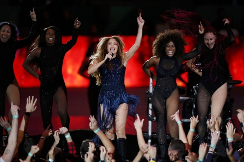 shakirabrasil_com~09.jpg