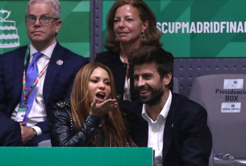 shakirabrasil_com~21.jpg