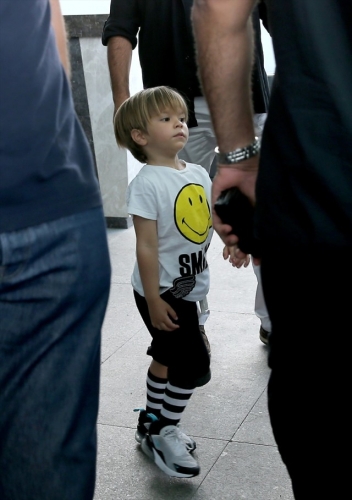 www_shakirabrasil_com000014.jpg