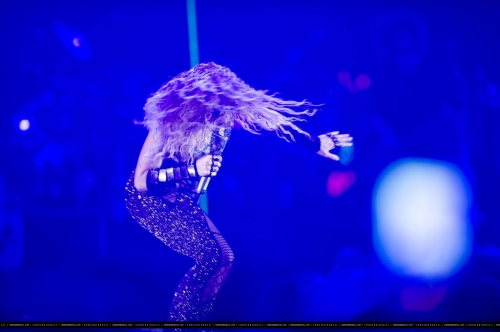 www_shakirabrasil_com00005.jpg