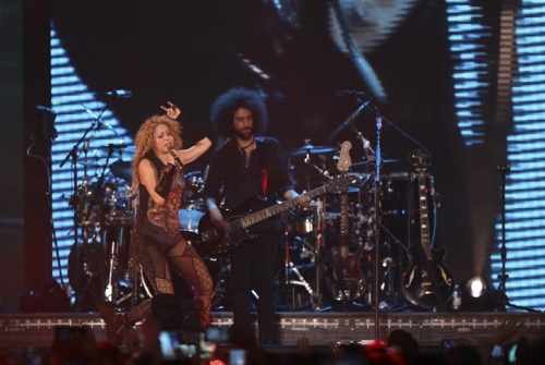 www_shakirabrasil_com~04.jpg