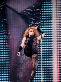 www_shakirabrasil_com~33.jpg