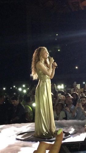 www_shakirabrasil_com~12.jpg