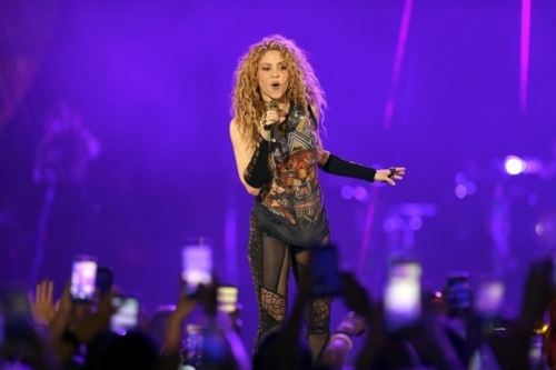www_shakirabrasil_com~13.jpg