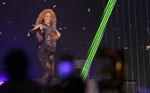 www_shakirabrasil_com~15.jpg