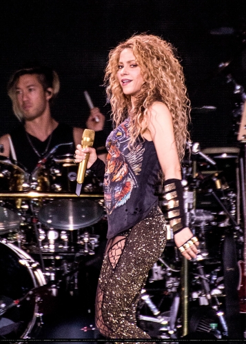 www_shakirabrasil_com00015.jpg
