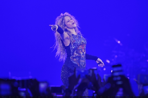 www_shakirabrasil_com00021.jpg