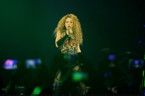 www_shakirabrasil_com00028.jpg