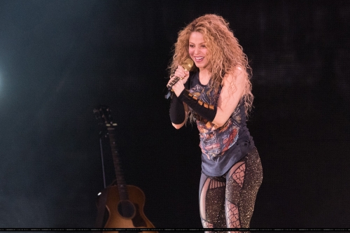 www_shakirabrasil_com00050.jpg