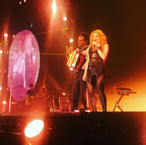 www_shakirabrasil_com000003.jpg