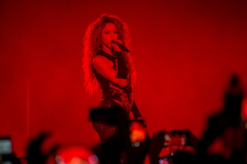 www_shakirabrasil_com~39.jpg