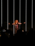 www_shakirabrasil_com~09.jpg