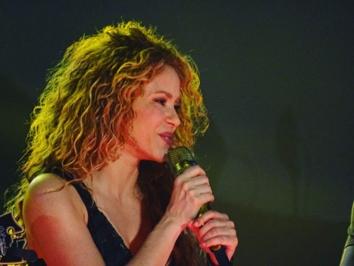www_shakirabrasil_com~19.jpg