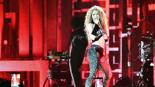 www_shakirabrasil_com~37.jpg