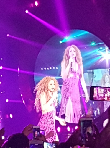 www_shakirabrasil_com00019.jpg