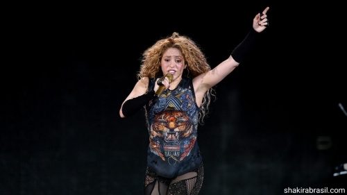 shakirabrasil_com_8.jpg