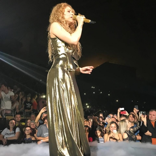 www_shakirabrasil_com~02.jpg