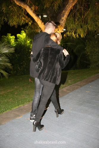 www_shakirabrasil_com~03.jpg