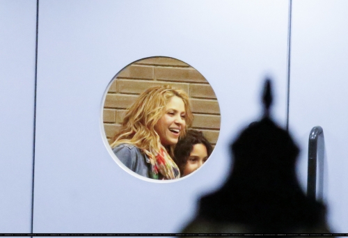 www_shakirabrasil_com00022.jpg