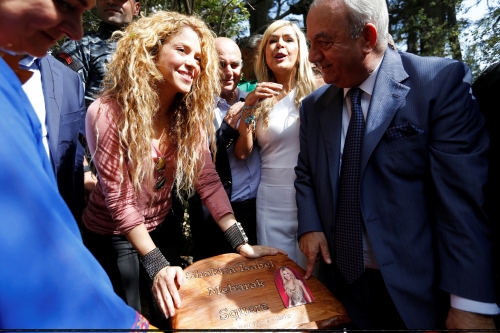www_shakirabrasil_com000021.jpg