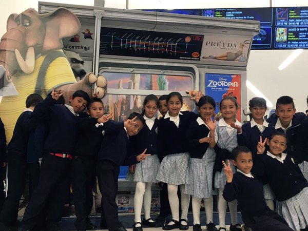 03 de MarÃ§o de 2016 - Hoje os estudantes da @fpiesdescalzos assistiram #Zootopia graÃ§as ao #CompromissoDisney! Eles estavam ZOOPER animados! 2

Today the @fpiesdescalzos students watched #Zootopia thanks to #CompromisoDisney! They were ZOOPER excited! 

Hoy los alumnos de la @fpiesdescalzos vieron #Zootopia gracias a #CompromisoDisney! CÃ³mo ven, estÃ¡n ZOOPER felices! 
