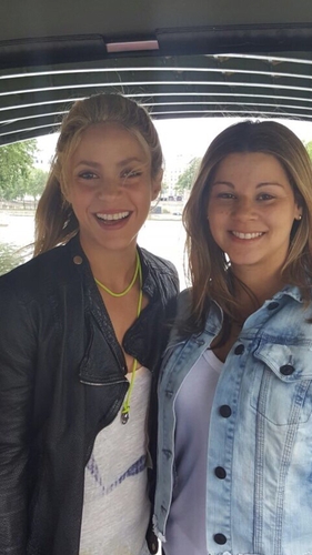 29 de Junho de 2016 - Com minha priminha Adri pelo Sena! Shak

Con mi primita Adri por el Sena! Shak 
