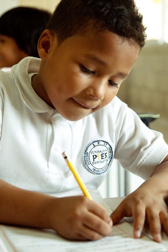19 de Janeiro de 2016 - Apadrinhe um menino ou uma menina da ColÃ´mbia e faÃ§a parteda mudanÃ§a http://www.fundacionpiesdescalzos.com/es/ayudanos/plan-padrino  #ApadrinaFPD @fpiesdescalzos 

Apadrina un niÃ±o o una niÃ±a de Colombia y haz parte del cambio http://www.fundacionpiesdescalzos.com/es/ayudanos/plan-padrino #ApadrinaFPD @fpiesdescalzos 

Join our Godfather program and sponsor a Colombian child. You can be part of a real change. http://www.fundacionpiesdescalzos.com/en/help-us/godparent-program

