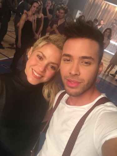 Ready for some bachata with @princeroyce? #Dejavu, out today! Shak 

EstÃ¡n listos para un poco de bachata con @PrinceRoyce? #Dejavu ya estÃ¡ disponible! Shak 
