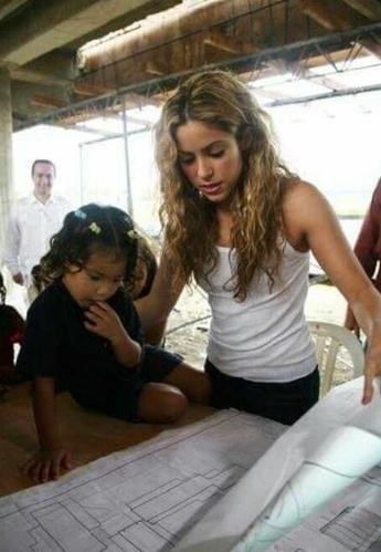 En esta foto cuando estÃ¡bamos en construcciÃ³n la playa, con DAYANA la campeona Panamericana @fpiesdescalzos
