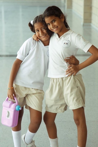 19 de Janeiro de 2016 - Apadrinhe um menino ou uma menina da ColÃ´mbia e faÃ§a parteda mudanÃ§a http://www.fundacionpiesdescalzos.com/es/ayudanos/plan-padrino  #ApadrinaFPD @fpiesdescalzos 

Apadrina un niÃ±o o una niÃ±a de Colombia y haz parte del cambio http://www.fundacionpiesdescalzos.com/es/ayudanos/plan-padrino #ApadrinaFPD @fpiesdescalzos 

Join our Godfather program and sponsor a Colombian child. You can be part of a real change. http://www.fundacionpiesdescalzos.com/en/help-us/godparent-program

