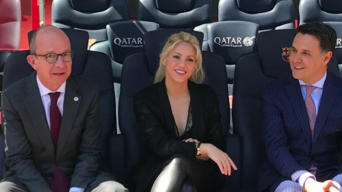 ~ At Camp Nou with Jordi Cardoner of FC Barcelona and Xavi Bertolin of Obra Social "la Caixa" announcing our new FundaciÃ³n Pies Descalzos school in El Bosque Barranquilla! 
~ Desde el Camp Nou con Jordi Cardoner de FC Barcelona y Xavi Bertolin de la Obra Social "la Caixa" anunciando nuestro nuevo colegio FundaciÃ³n Pies Descalzos en El barrio del Bosque de Barranquilla. Shak
