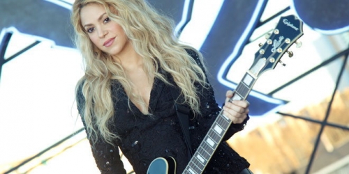 Perfume_Rock21_by_Shakira_Imagem_Promocional_16.jpg